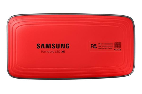 Samsung Portable SSD X5 снизу